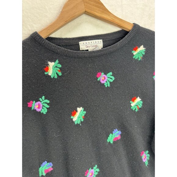 Cambridge Dry Goods Women's Black Floral Embroidered Sweater Size Large - Picture 9 of 10
